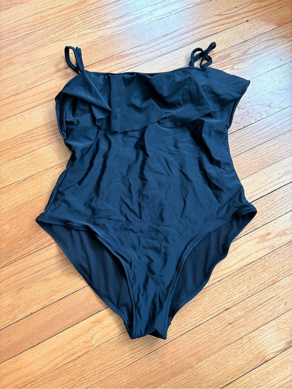 Old Navy Women’s Black Ruffle One-Piece Swimsuit